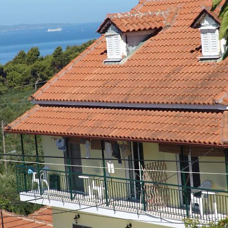 Villa Nefeli Loútsa Exteriér fotografie
