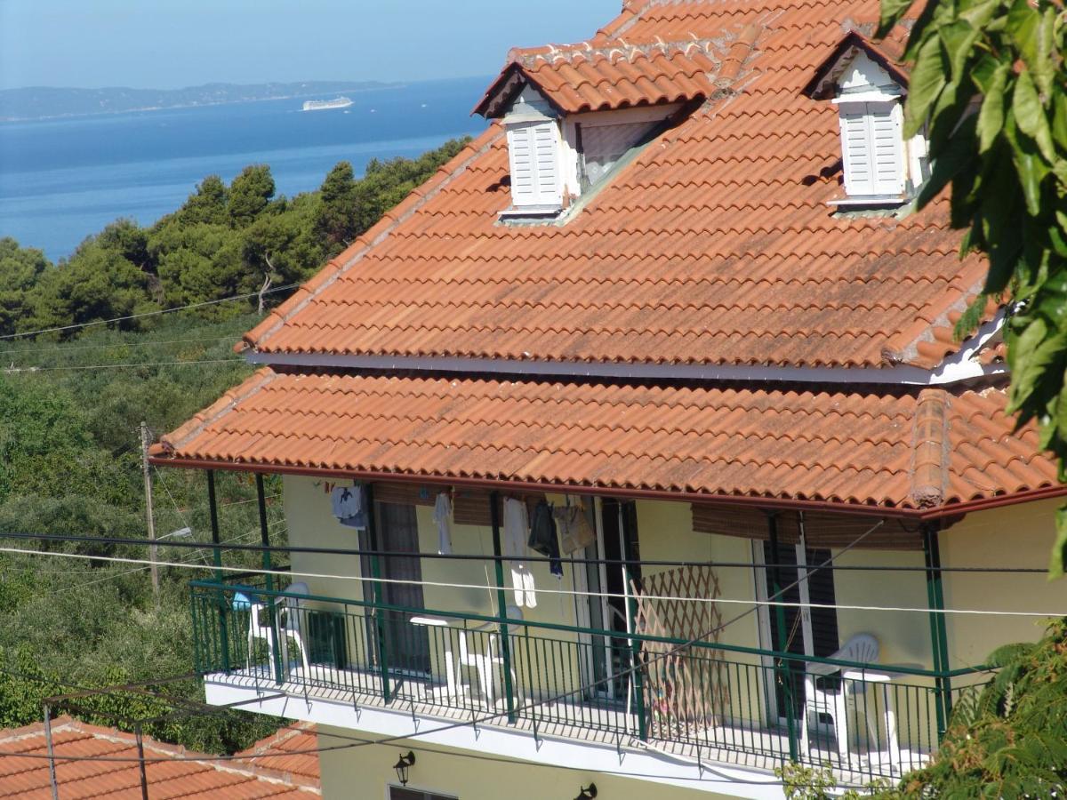 Villa Nefeli Loútsa Exteriér fotografie