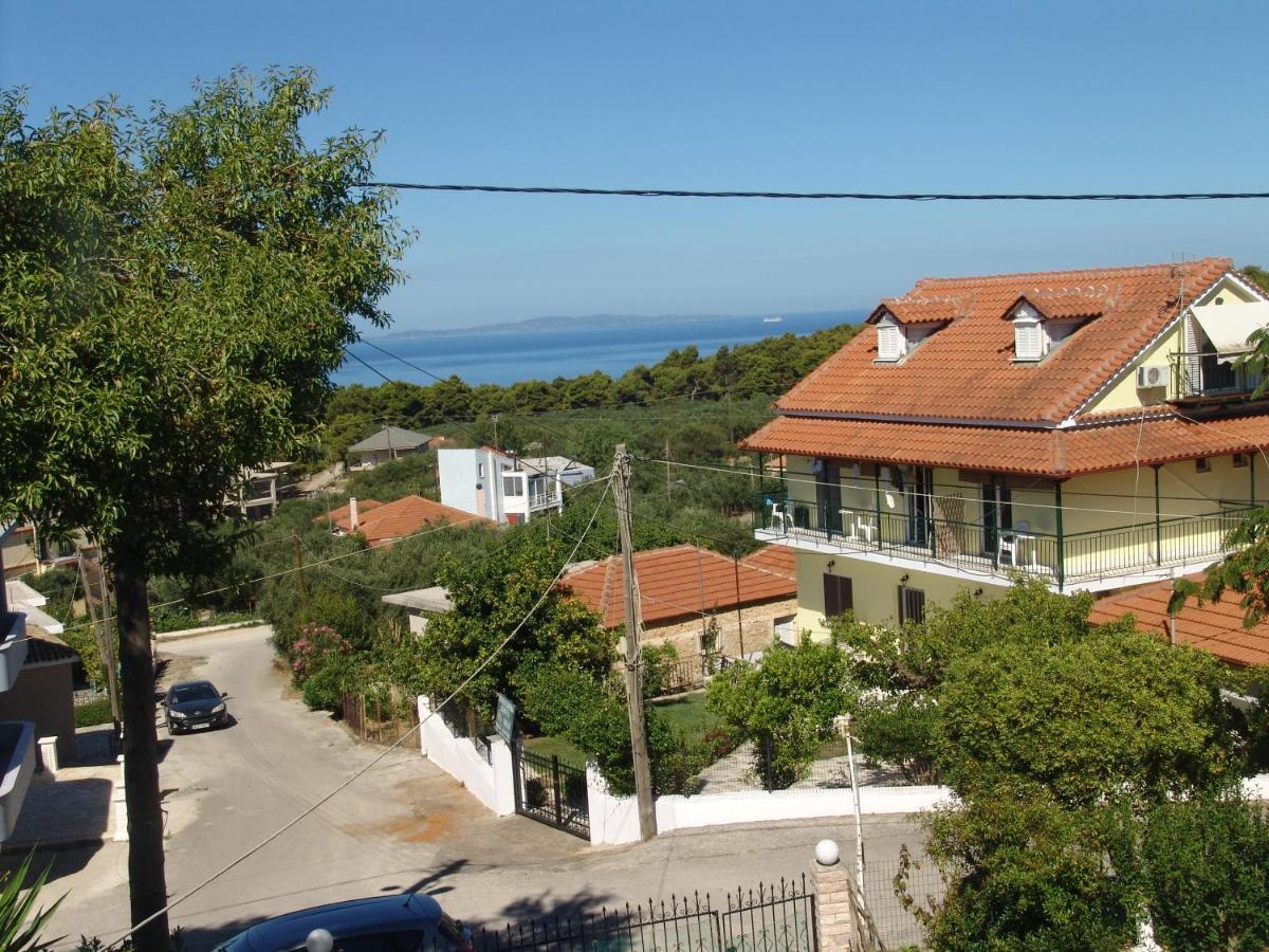 Villa Nefeli Loútsa Exteriér fotografie
