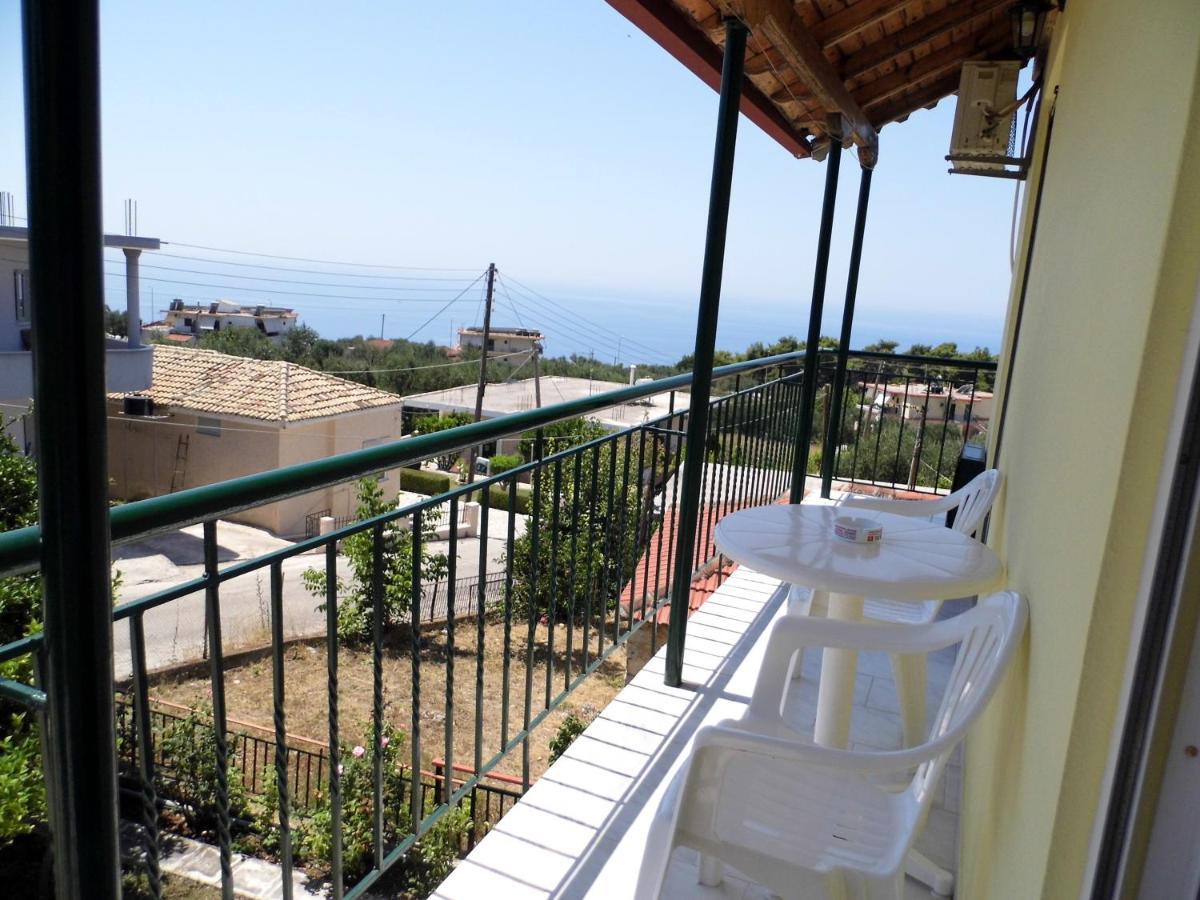 Villa Nefeli Loútsa Exteriér fotografie