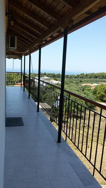 Villa Nefeli Loútsa Exteriér fotografie